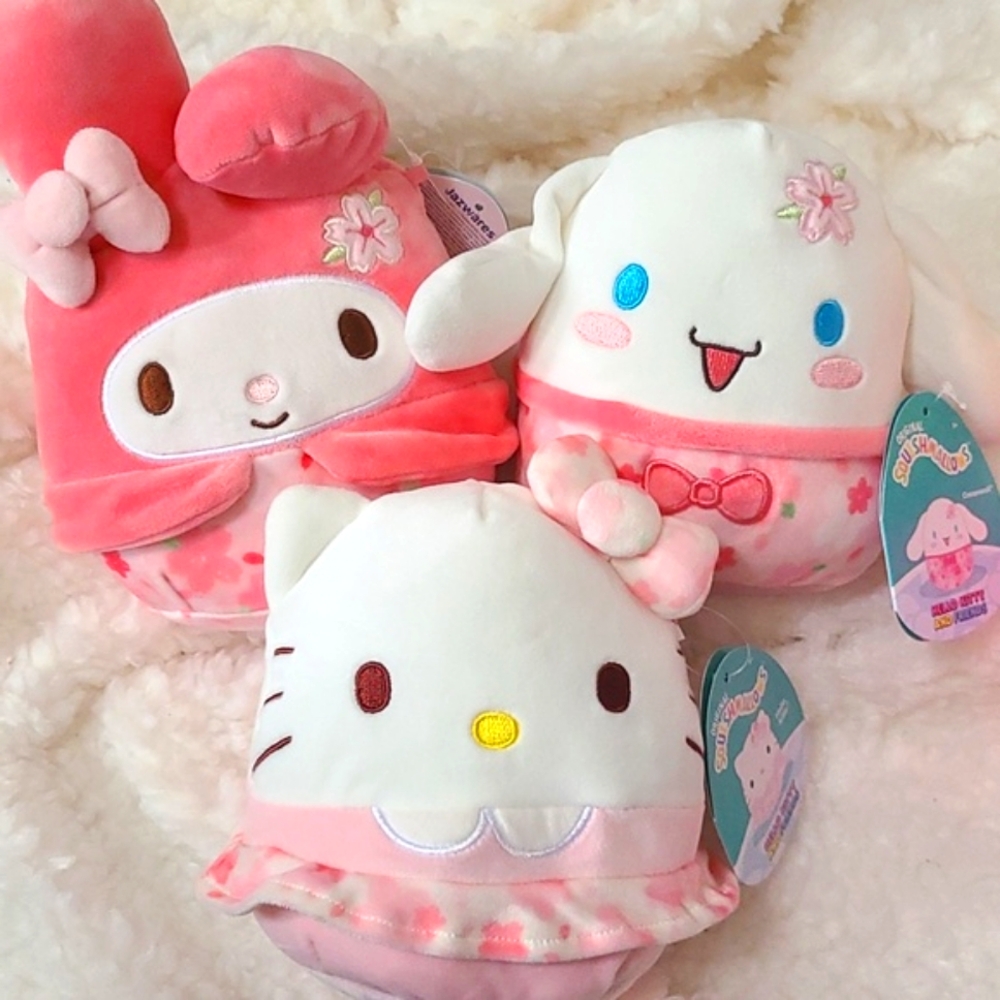 Hello Kitty Sakura Set 🌸 - Picture 6 of 6
